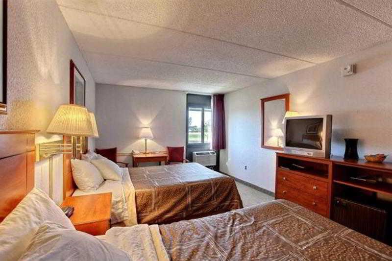 Quality Inn Thief River Falls Bagian luar foto