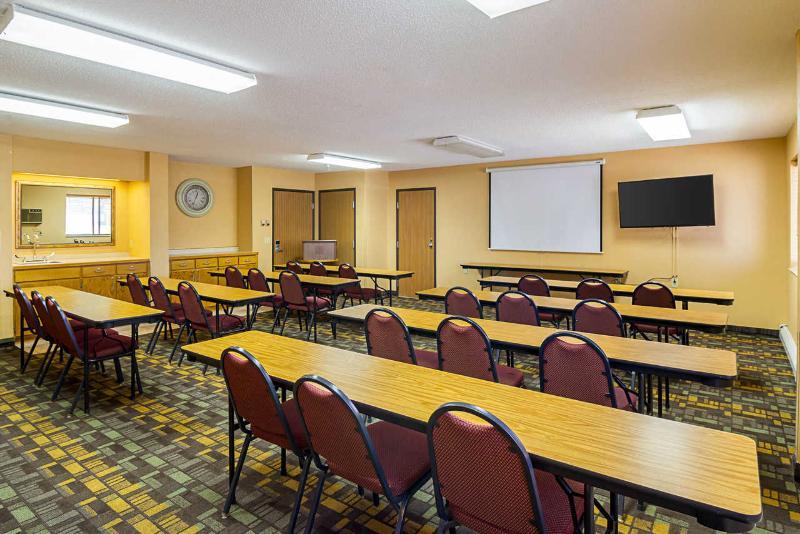 Quality Inn Thief River Falls Bagian luar foto