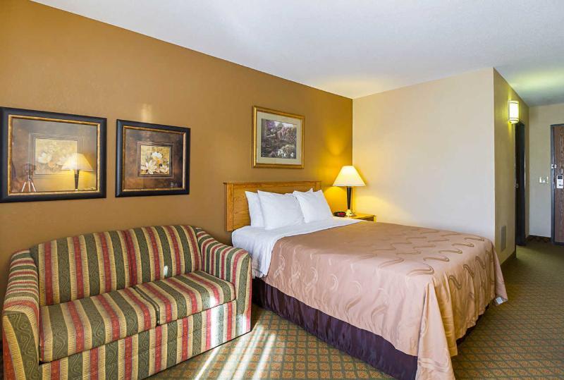 Quality Inn Thief River Falls Bagian luar foto